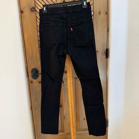 EUC Levi’s (6 / 28) Black Pull-On Skinny Jeans / Jeggings - Stretch Waistband - Picture 2 of 5